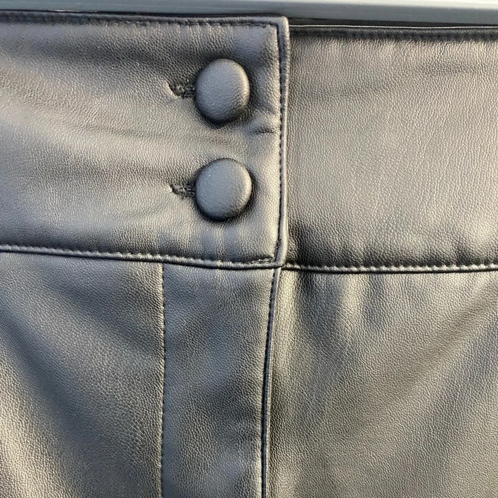 Reitmans Signature Black Pleather Skirt With Pockets Zip Button Closure Size 12 - Picture 5 of 10